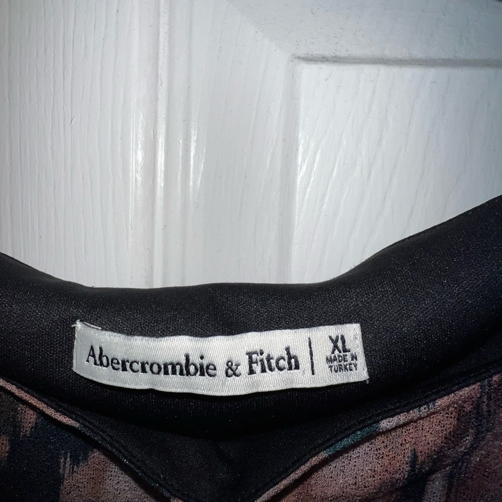 Crop Top - Picture 3 of 4